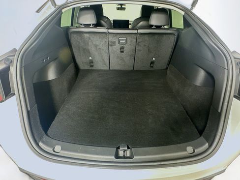 Used 2022 Tesla Model Y Performance image 27