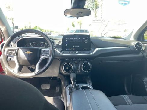Used 2023 Chevrolet Blazer LT FWD image 19