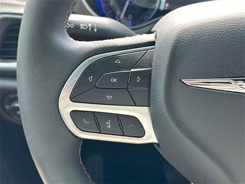 Used 2024 Chrysler Pacifica Pinnacle image 27