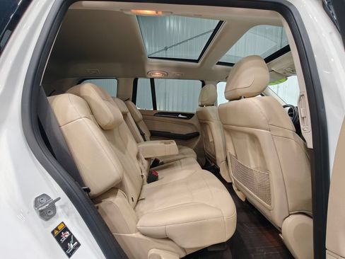 Used 2019 Mercedes-Benz GLS 450 4MATIC image 30