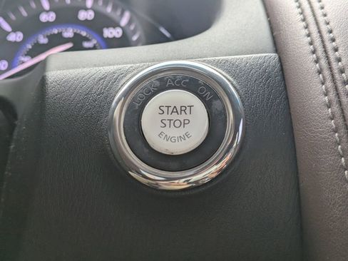 Used 2015 INFINITI QX80 Limited w/ All Season Package image 35