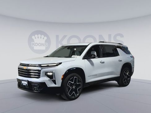 New 2026 Chevrolet Traverse High Country w/ LPO, Floor Liner Package FWD image 5