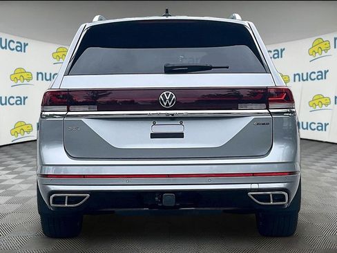 Used 2024 Volkswagen Atlas SEL Premium R-Line AWD/4WD image 5