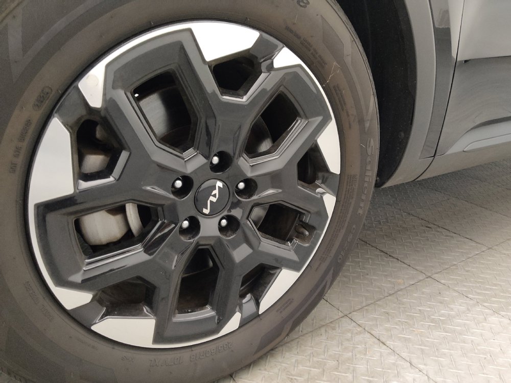 Used 2024 Kia Sorento S FWD image 31