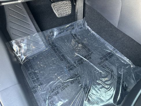 Certified 2025 Toyota RAV4 XSE image 17