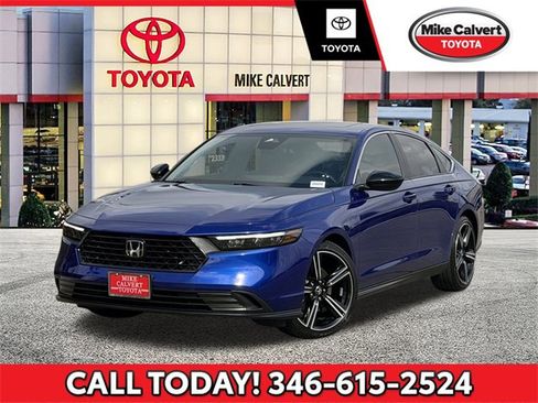 Used 2025 Honda Accord Sport image 1