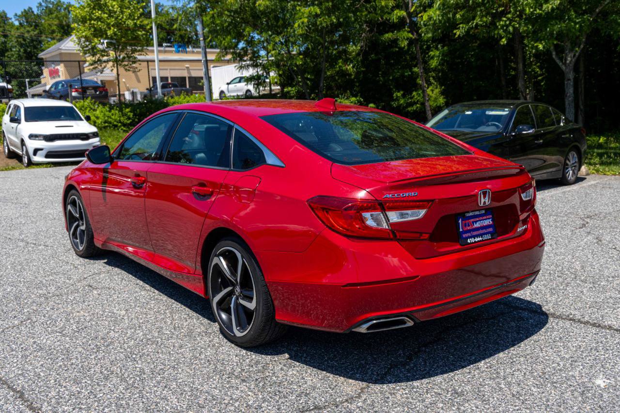 Used 2018 Honda Accord Sport image 4