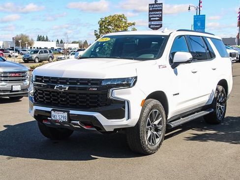 Used 2024 Chevrolet Tahoe Z71 w/ Z71 Off-Road Package image 6