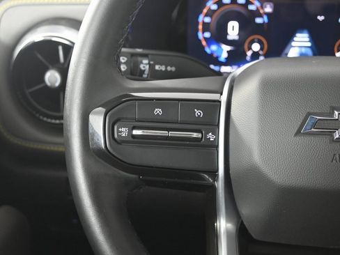 Used 2024 Chevrolet Colorado ZR2 w/ Technology Package image 36