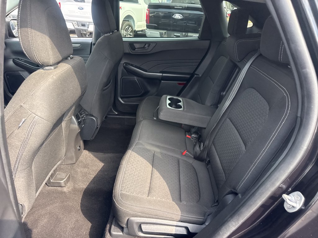 Used 2025 Ford Escape Active AWD/4WD image 15