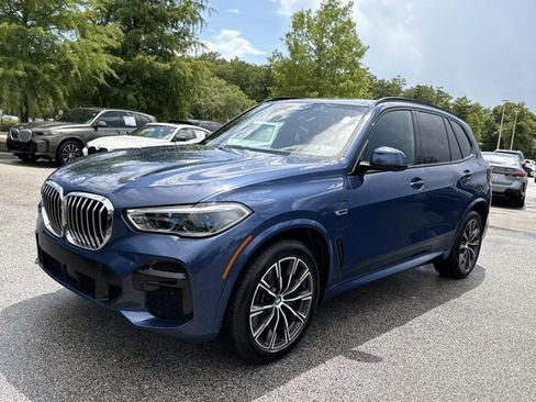 Used 2022 BMW X5 xDrive45e w/ M Sport Package AWD/4WD image 7