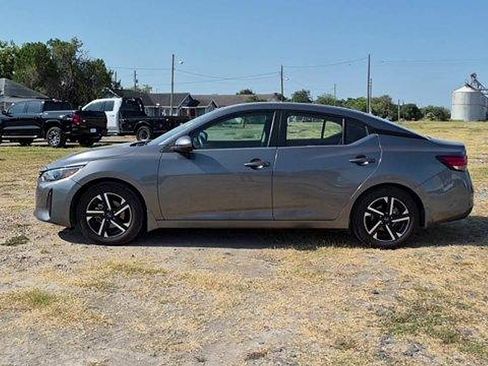 Used 2024 Nissan Sentra SV w/ Trunk Package FWD image 5