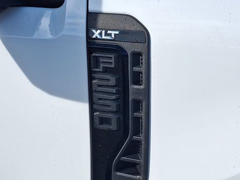 Certified 2023 Ford F250 XLT w/ XLT Premium Package AWD/4WD image 31