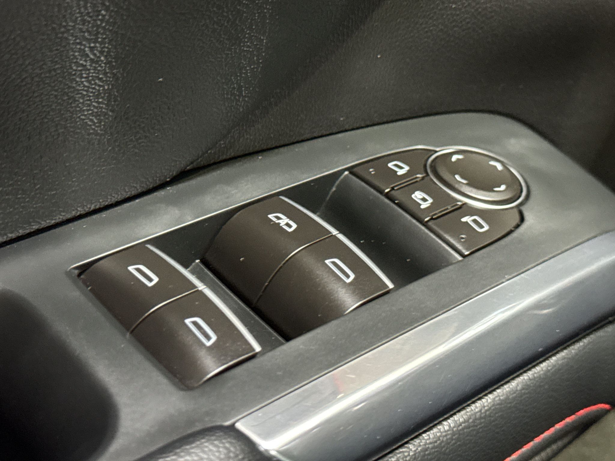 Used 2026 Chevrolet Traverse RS AWD/4WD image 34