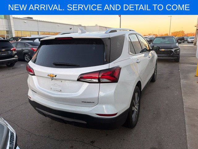 Used 2024 Chevrolet Equinox Premier w/ LPO, Floor Liner Package FWD image 7