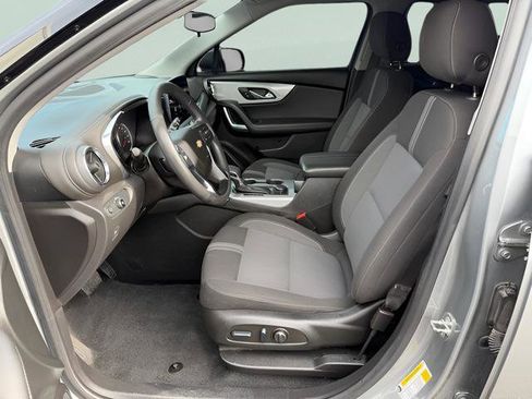 Used 2023 Chevrolet Blazer LT FWD image 11
