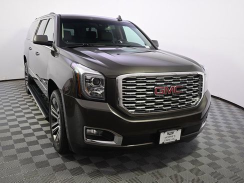 Used 2019 GMC Yukon XL Denali w/ Denali Ultimate Package image 9