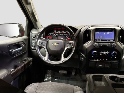 Used 2021 Chevrolet Silverado 1500 LT w/ Z71 Off-Road Package AWD/4WD image 24