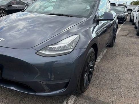 Used 2021 Tesla Model Y Long Range AWD/4WD image 2