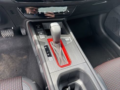 New 2026 Nissan Kicks SR AWD/4WD image 57