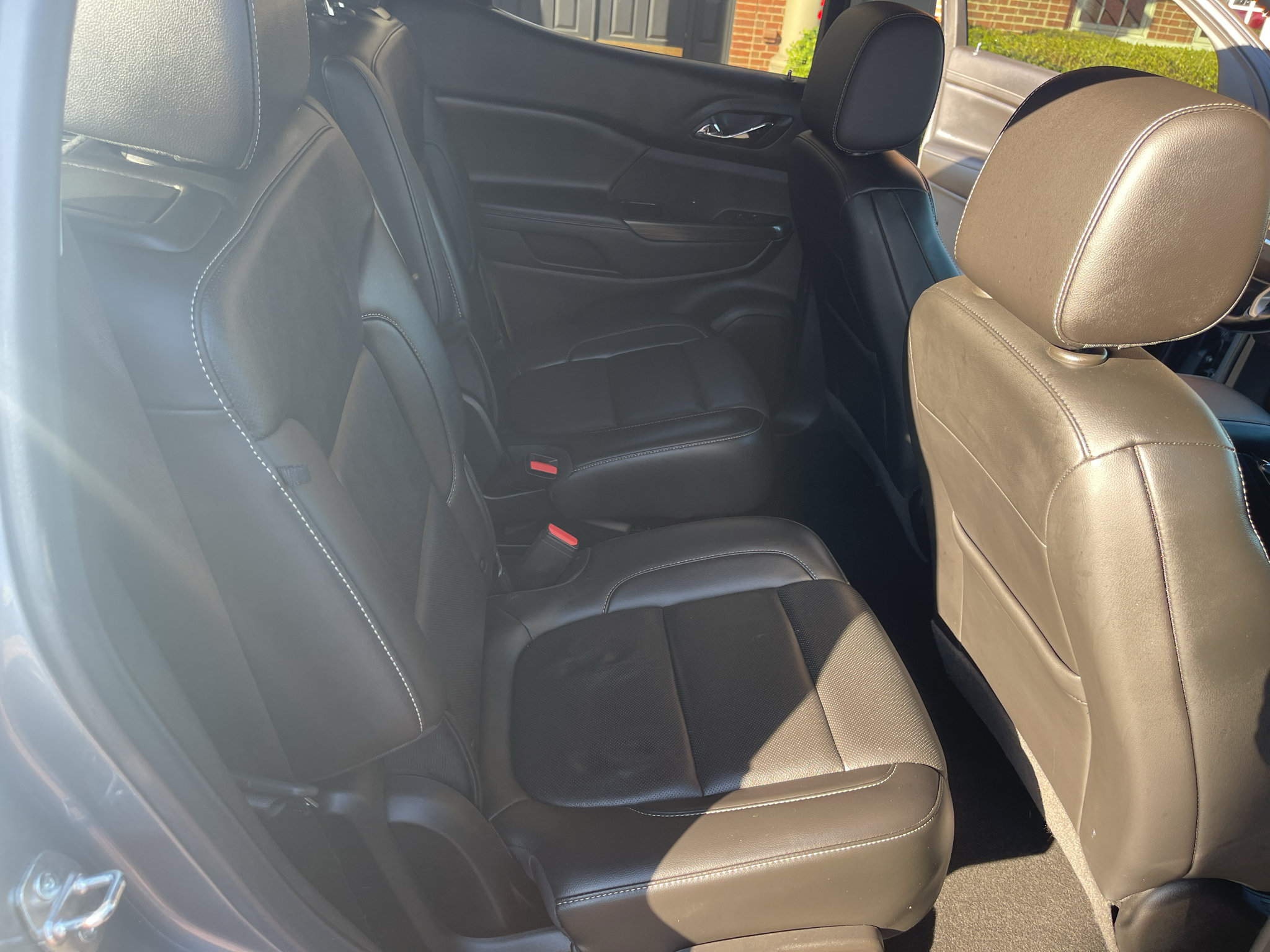 Used 2021 GMC Acadia SLT w/ Preferred Package AWD/4WD image 30