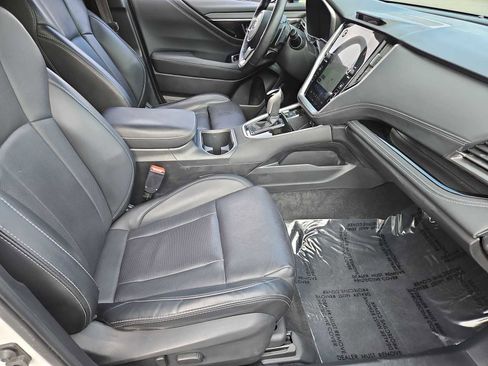 Certified 2022 Subaru Outback Limited image 22