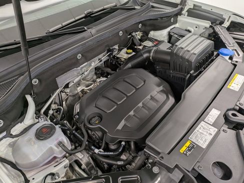 Used 2024 Volkswagen Atlas SEL Premium R-Line AWD/4WD image 31