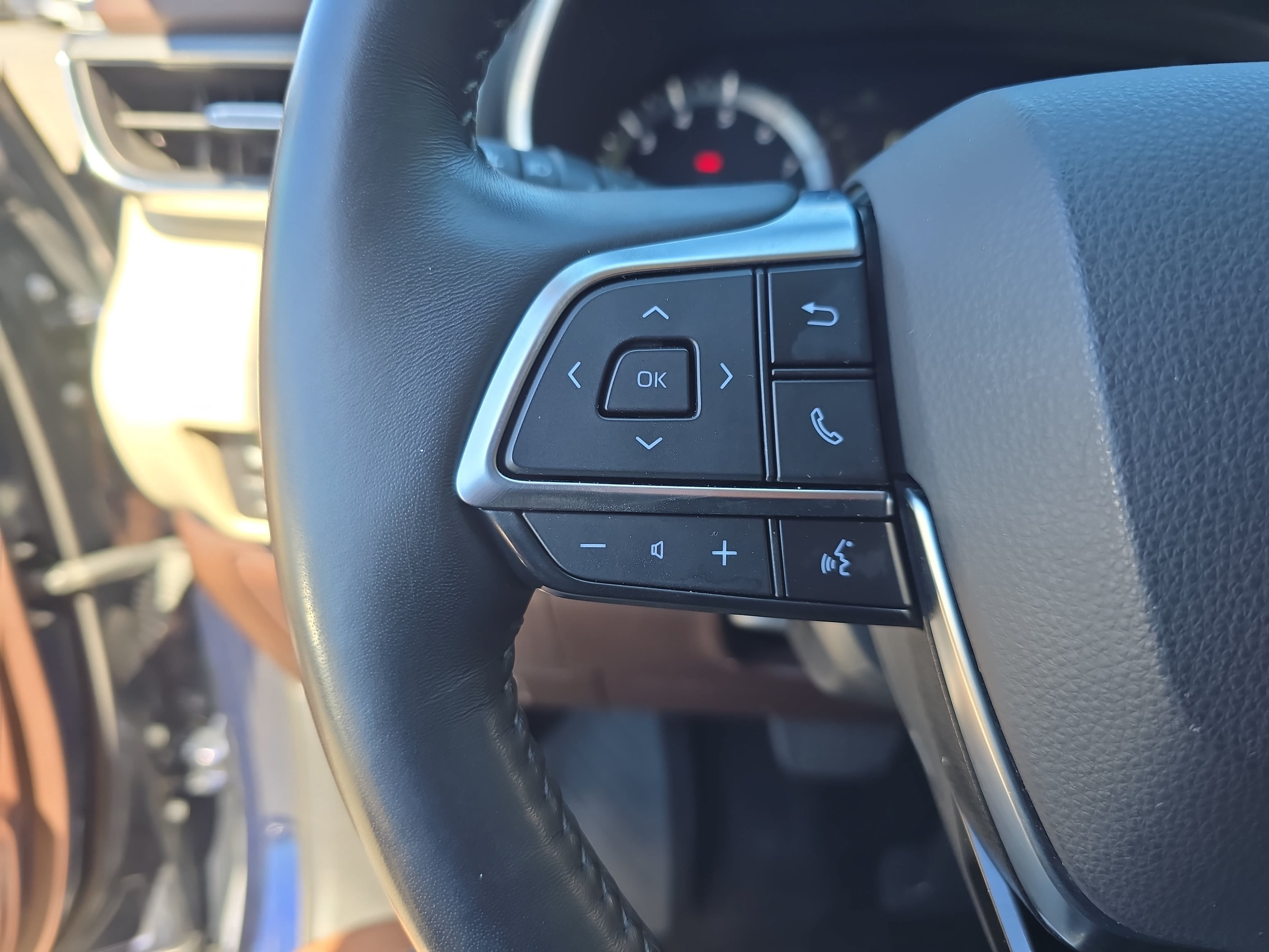 Used 2021 Toyota Highlander Platinum AWD/4WD image 19