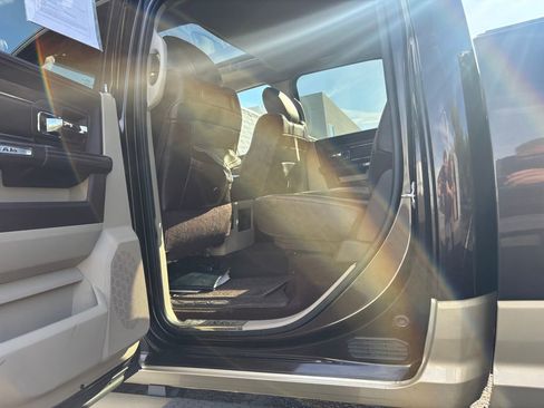 Used 2017 RAM 3500 Laramie Longhorn image 4