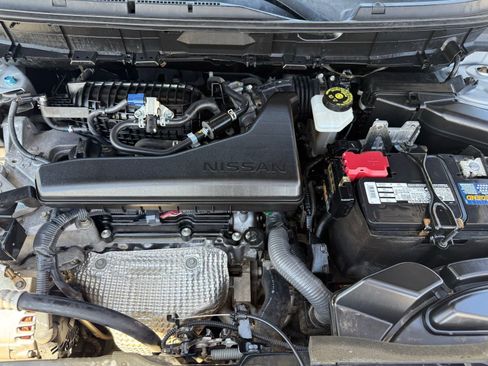 Used 2020 Nissan Rogue SV w/ Premium Package FWD image 21