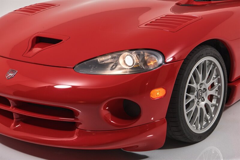 Used 2002 Dodge Viper GTS RWD image 43