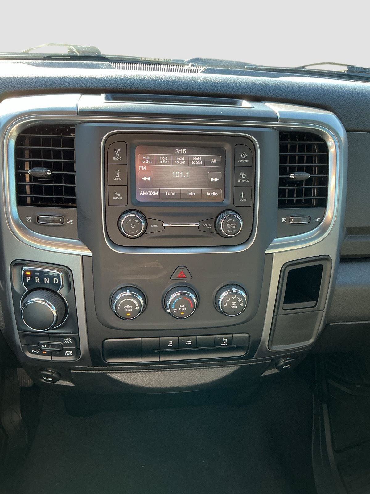 Used 2024 RAM 1500 Warlock AWD/4WD image 12