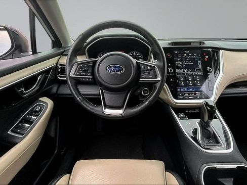 Used 2025 Subaru Outback Limited AWD/4WD image 8
