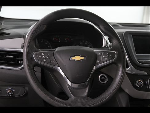 Used 2020 Chevrolet Equinox LS FWD image 7