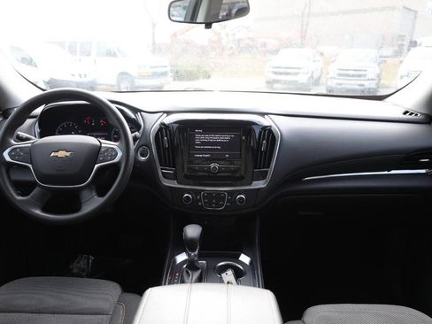 Used 2021 Chevrolet Traverse LS FWD image 14