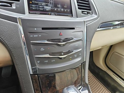 Used 2015 Lincoln MKS AWD w/ Equipment Group 101A image 22
