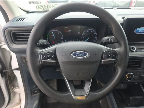 Used 2022 Ford Maverick XL image 5