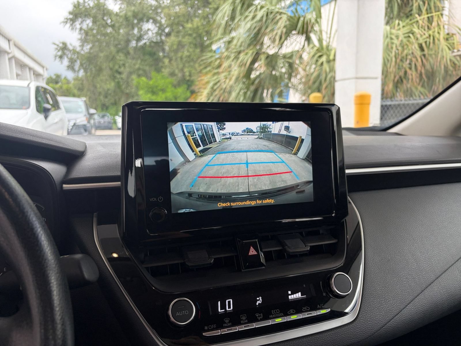 Used 2025 Toyota Corolla LE FWD image 25