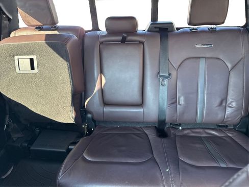 Used 2016 Ford F150 Platinum w/ Equipment Group 701A Luxury image 20