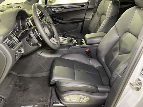 New 2026 Porsche Macan AWD/4WD image 16