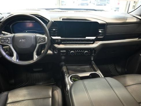 Used 2024 Chevrolet Silverado 2500 LTZ w/ LTZ Plus Package AWD/4WD image 15