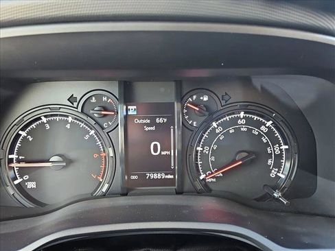 Used 2022 Toyota 4Runner SR5 Premium AWD/4WD image 11