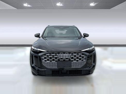 Certified 2025 Audi Q5 Premium w/ Premium Plus AWD/4WD image 5