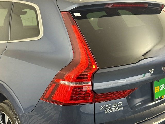 Used 2023 Volvo XC60 B5 Ultimate w/ Protection Package Premier FWD image 35