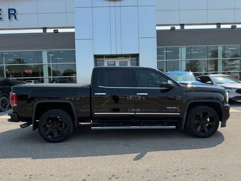 Used 2017 GMC Sierra 1500 Denali AWD/4WD image 39