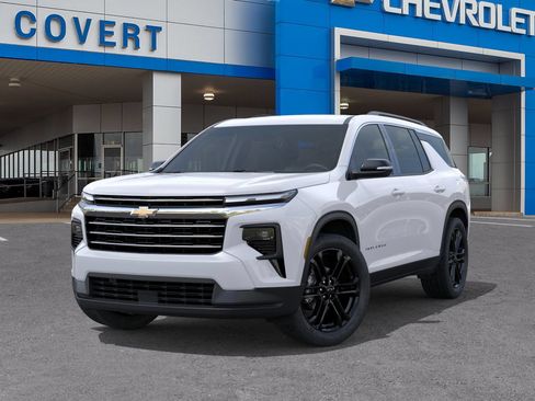 New 2026 Chevrolet Traverse LT FWD image 6
