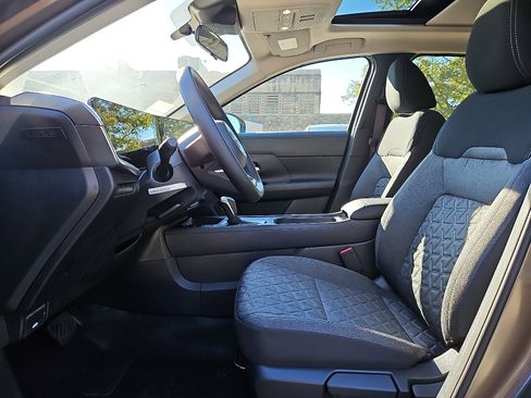 New 2026 Nissan Kicks SV w/ SV Premium Package image 11