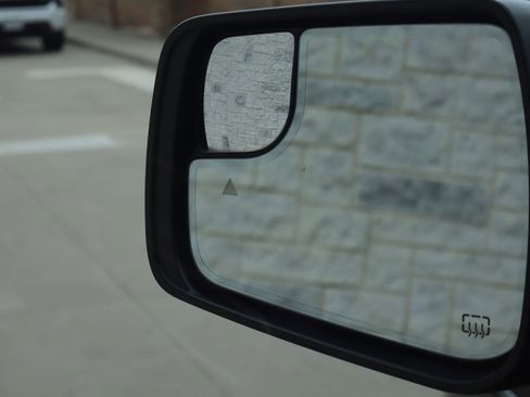 Used 2019 RAM 1500 Laramie AWD/4WD image 21