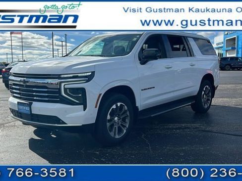 Certified 2025 Chevrolet Suburban LT w/ Comfort Package image 1