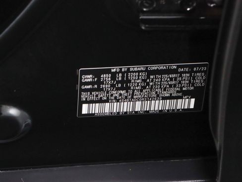 Used 2024 Subaru Outback Premium AWD/4WD image 32